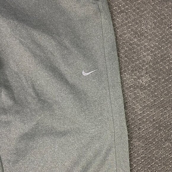 Nike Therma Fit Sweatpants Men's XL Gray Gym Running Training Pants 379431 063 - Picture 3 of 14